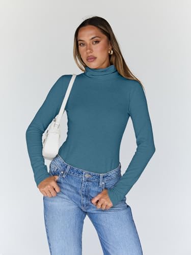 Trendy Queen Women's Turtleneck Long Sleeve Shirts Fall Fashion Basic Thermal Underwear Tops Winter Clothes 2025