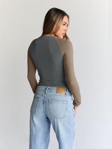 Trendy Queen Women's Long Sleeve Shirts Slim Fit Stretchy Color Block Slightly Cropped Tops