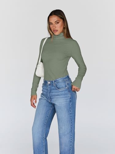 Trendy Queen Women's Turtleneck Long Sleeve Shirts Fall Fashion Basic Thermal Underwear Tops Winter Clothes 2025