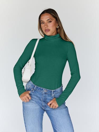 Trendy Queen Women's Turtleneck Long Sleeve Shirts Fall Fashion Basic Thermal Underwear Tops Winter Clothes 2025