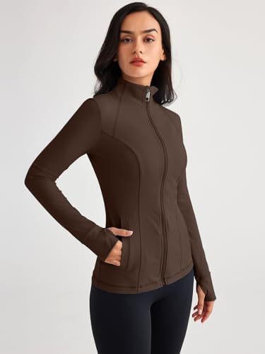 Trendy Queen Womens Lightweight Zip Up Jackets 2025 Athletic Hoodies Fall Gym Shirts Running Workout Clothes with Pocket