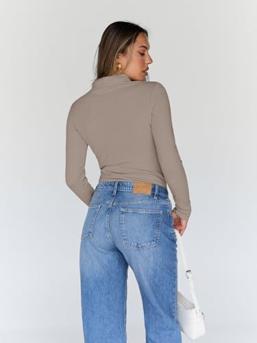 Trendy Queen Women's Turtleneck Long Sleeve Shirts Fall Fashion Basic Thermal Underwear Tops Winter Clothes 2025