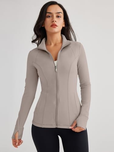 Trendy Queen Womens Lightweight Zip Up Jackets 2025 Athletic Hoodies Fall Gym Shirts Running Workout Clothes with Pocket