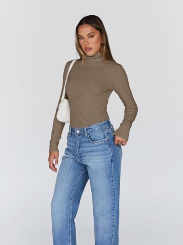 Trendy Queen Women's Turtleneck Long Sleeve Shirts Fall Fashion Basic Thermal Underwear Tops Winter Clothes 2025