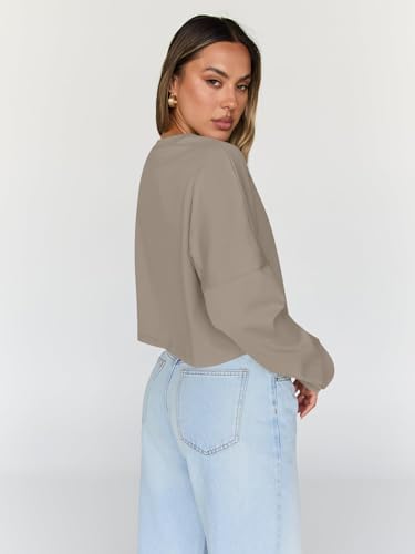 Trendy Queen Cropped Sweatshirts for Women Oversized Crewneck Sweaters Long Sleeve Tops Fall Winter Clothes 2025